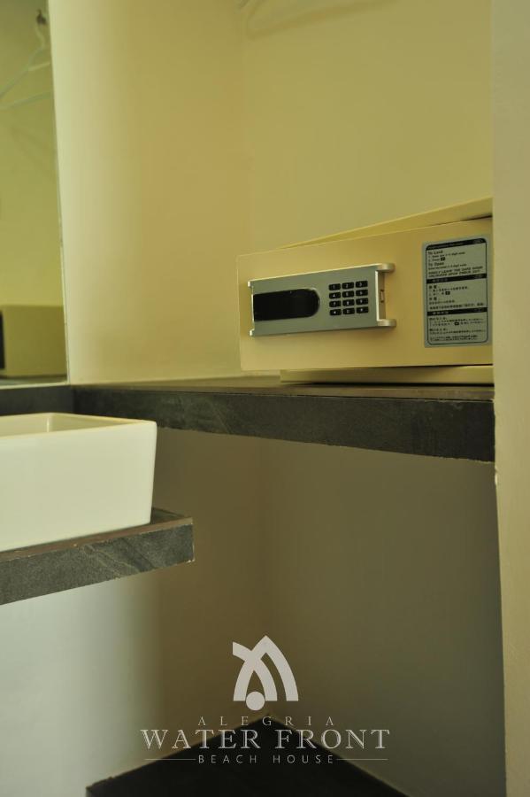Alegria Water Front Beach House Екстер'єр фото